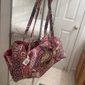 Vera Bradley XL Duffel Very Berry Paisley
